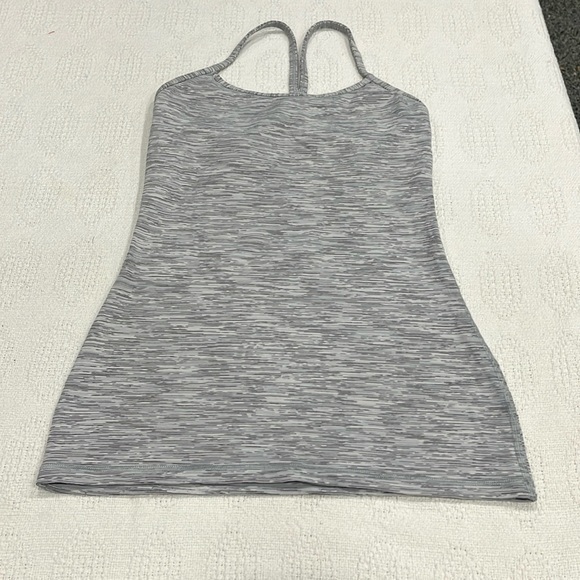 Lululemon top light gray racer back tank top size 4 built-in bra. - Picture 1 of 9